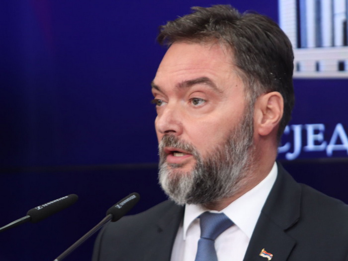 Košarac iz Moskve: Dokazat ćemo da je Schmidt nelegalan i nelegitiman