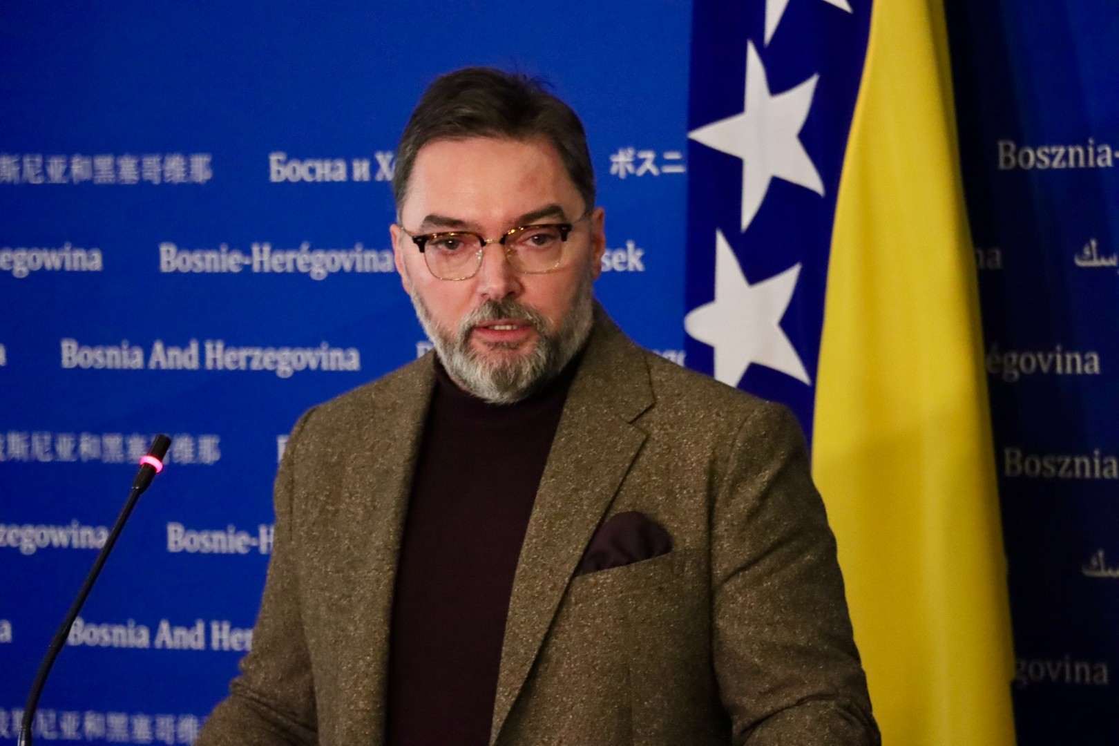 Košarac: Nedopustivo ignorisanje problema prevoznika zarad dobrih odnosa sa EU