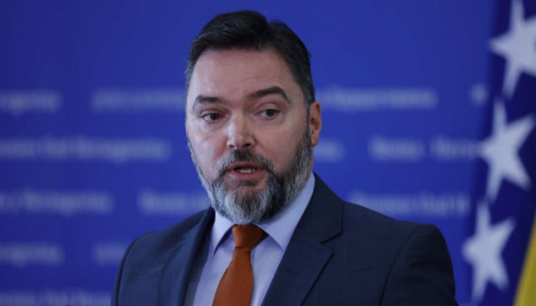 Košarac: Nije usvojena odluka o privremenoj zabrani izvoza drvnih sortimenata