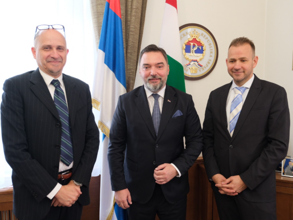 Košarac sa Orbanovim izaslanikom o političkim i ekonomskim temama