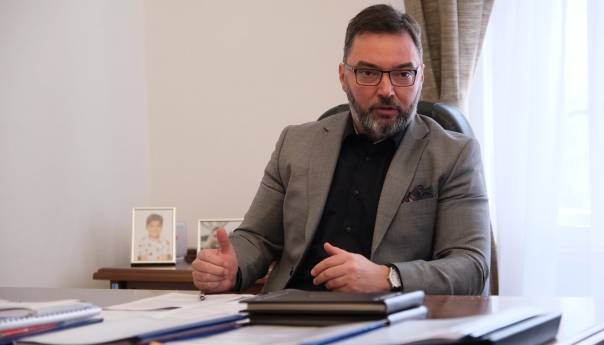 Košarac: Usvojena pravna strategija za Trgovsku goru