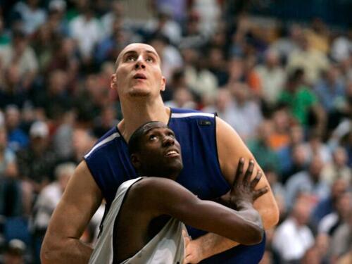 Košarkaš div postao nogometaš: Sa 226 cm najviši fudbaler u historiji