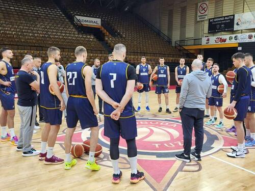 Košarkaši BiH krenuli za Nikoziju, meč sutra u 18 sati