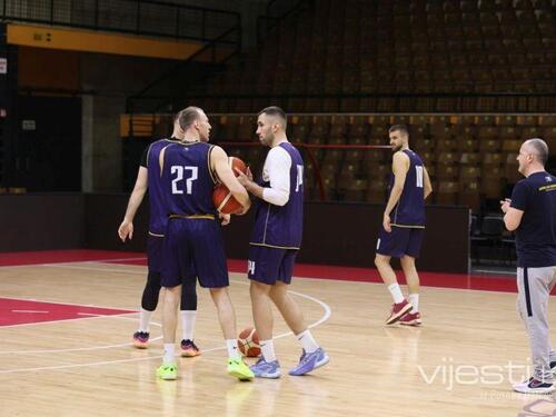 Košarkaši BiH u Tuzli počeli s pripremama za plasman na Eurobasket