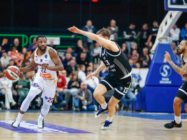 Košarkaši Bosne večeras gostuju Partizanu