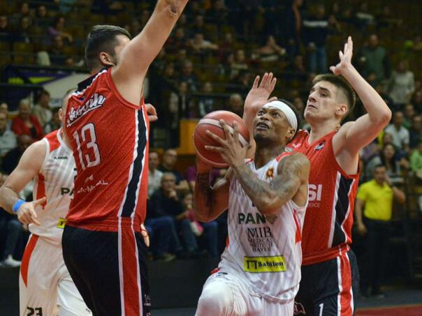 Košarkaši Slobode spremni za derbi sa Bosnom