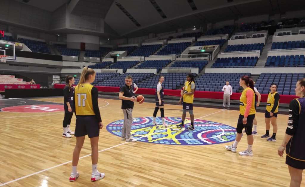 Košarkašice BiH trenirale u velikoj dvorani Ookini Arene