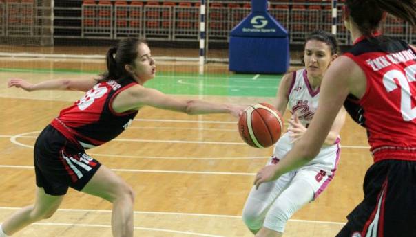 Košarkašice Čelika očekivano slavile protiv Konjica, trijumf Banovića i Orlova