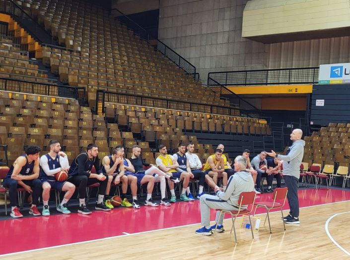 Košarkaški Zmajevi trenirali u Tuzli pred meč sa Francuzima