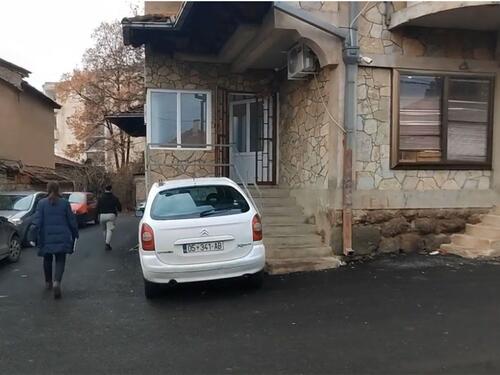 Kosovska policija upala u Poresku upravu prihoda jer rade po sistemu Srbije