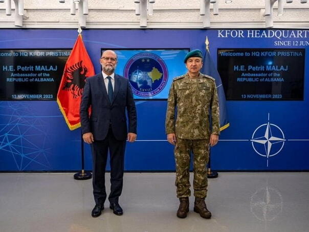 Kosovo: Albanija će u 2024. povećati broj svojih vojnika u okviru misije KFOR-a