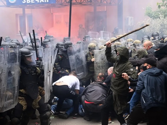 Kosovo: Godinu dana od napada na mirovnu misiju KFOR-a, počinioci moraju odgovarati