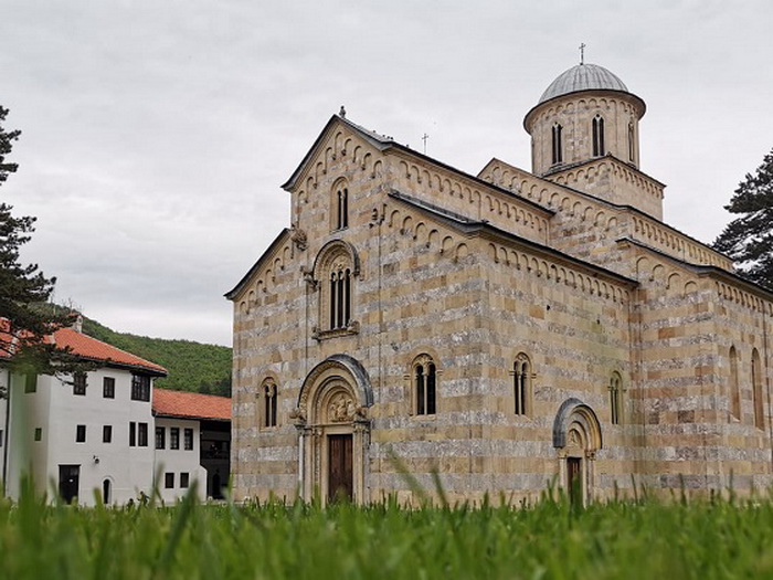 Kosovo: Manastir Visoki Dečani upisao zemljište na svoje ime