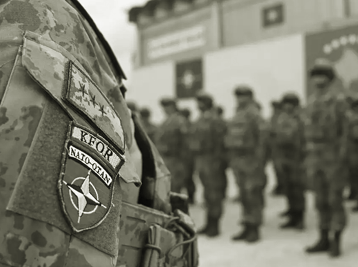 Kosovo: U saobraćajnoj nesreći poginuo pripadnik italijanskog kontingenta KFOR-a