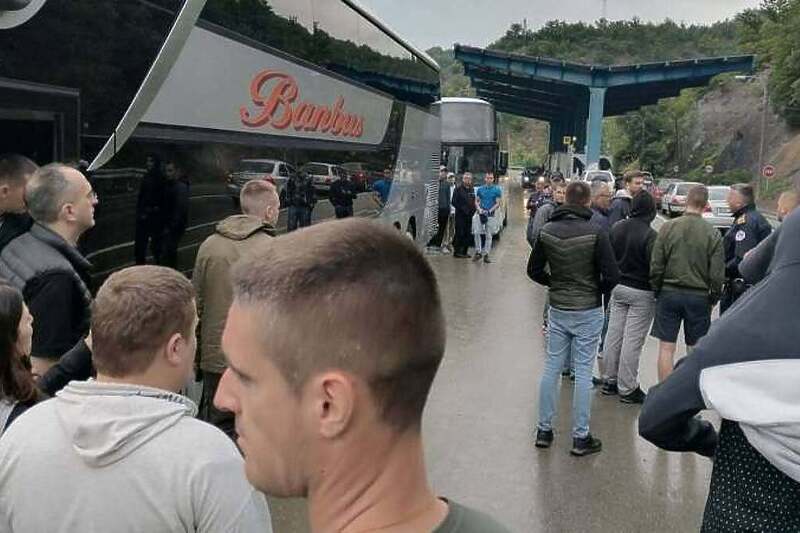 Kosovska policija vratila autobuse s prijelaza Jarinje