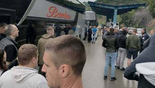 Kosovska policija vratila autobuse s prijelaza Jarinje