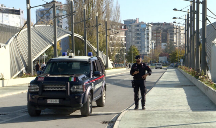 Kosovski ministar: Organizovane grupe na sjeveru pucale i bacale šok bombe
