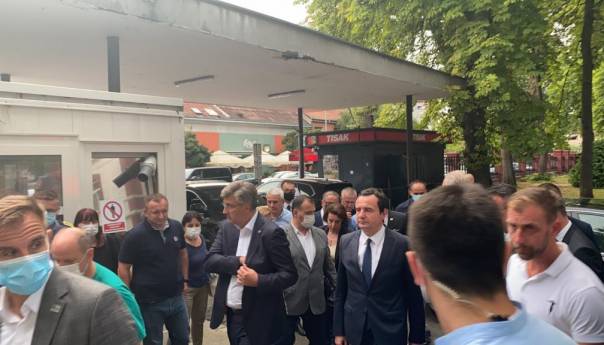 Kosovski premijer s Plenkovićem obilazi povrijeđene