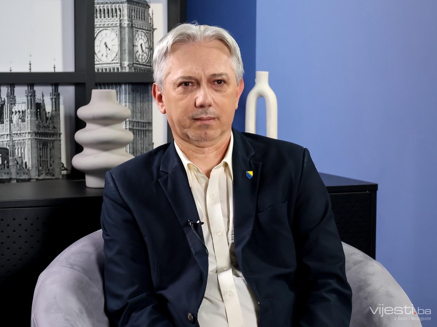Kovačević: Glorifikacija zločinca Mladića je moralni i društveni sunovrat Srbije
