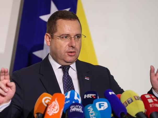 Kovačević: Nema kod Stanivukovića principijelnosti, već samo kukavičluka