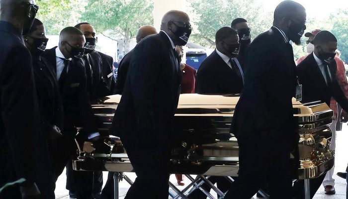 Kovčeg s tijelom Georgea Floyda stigao u crkvu u Houstonu