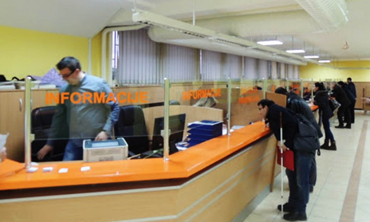 Kraće radno vrijeme šalter sale Gradske uprave Tuzla