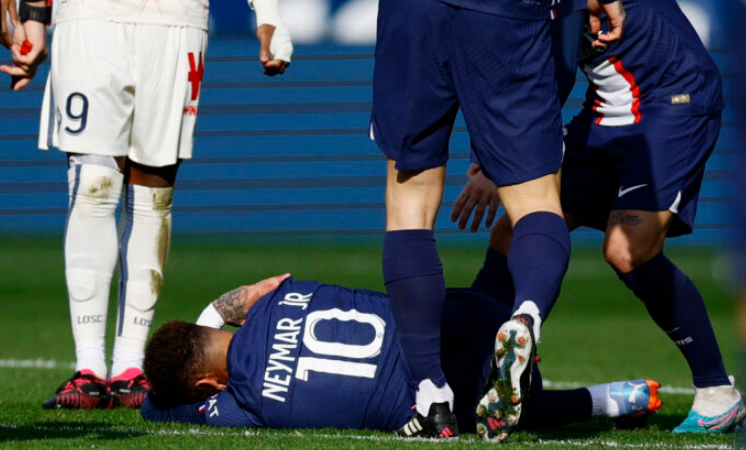 Kraj sezone za Neymara, klub potvrdio da Brazilac ide na operaciju