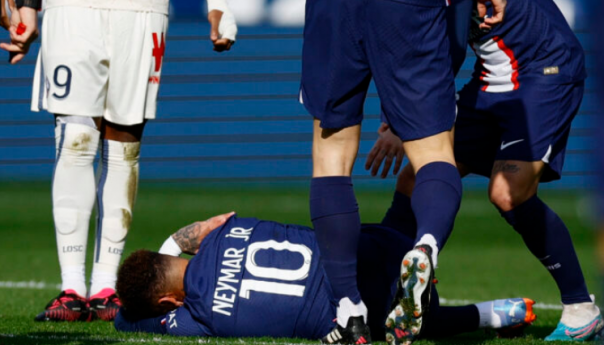 Kraj sezone za Neymara, klub potvrdio da Brazilac ide na operaciju