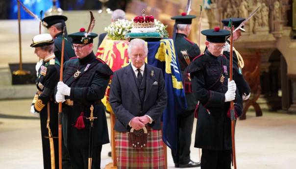 Kralj Charles III u Belfastu nakon ispraćaja lijesa kraljice Elizabeth iz Škotske