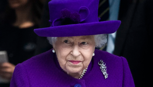 Kraljica Elizabeta će protivno tradiciji imenovati novog britanskog premijera u Balmoralu