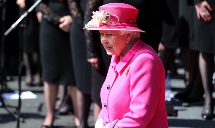 Kraljica Elizabeta nastavila javne angažmane nakon što je ublažen lockdown