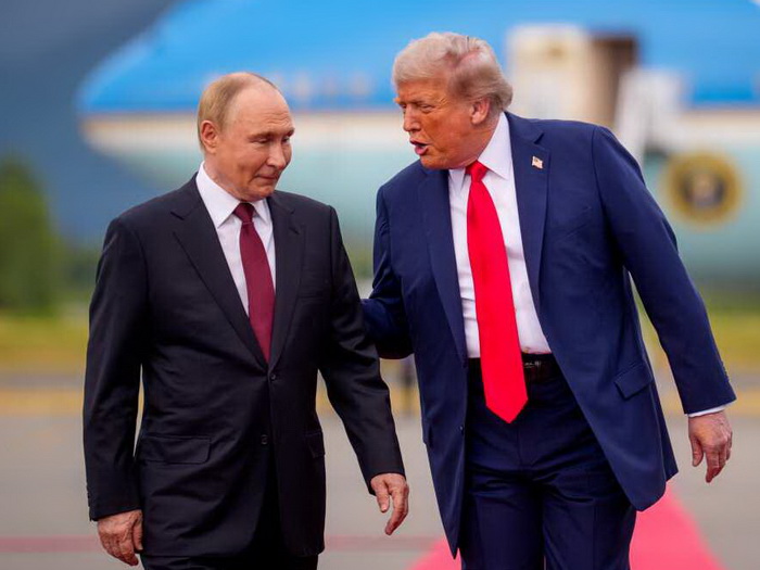 Kremlj potvrdio telefonski razgovor Trumpa i Putina