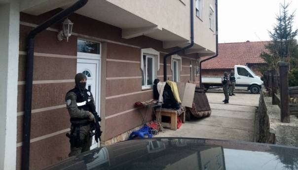 Kriminalna grupa trgovala drogama i oružjem u BiH i Hrvatskoj