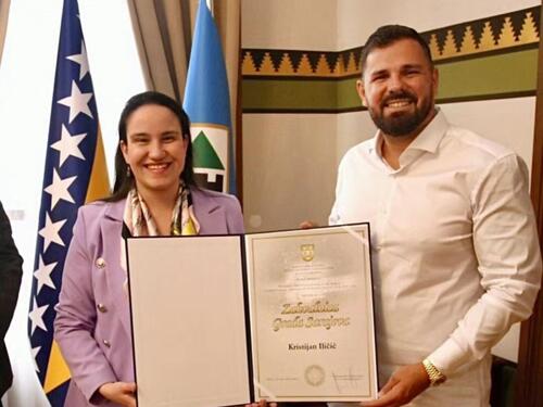 Kristijan Iličić dobio Zahvalnicu Grada Sarajeva: Velika mi je čast!