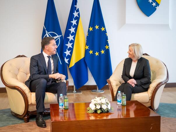 Krišto sa Rutteom: Ne postoje sigurnosne prijetnje, institucije rade svoj posao