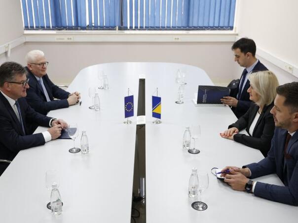 Krišto se sastala s posebnim izaslanikom EU Lajčakom