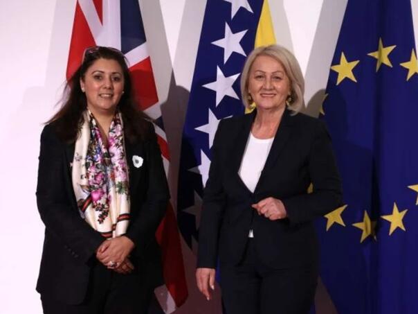 Krišto se sastala sa ministricom iz Velike Britanije: Stabilnost BiH ključna