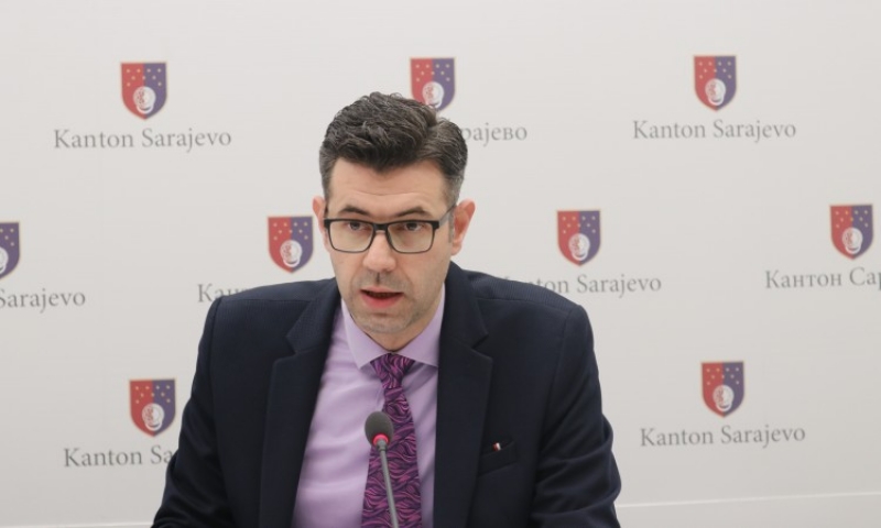 Krivić: Djeca će imati asistente u nastavi i bez usvajanja budžeta