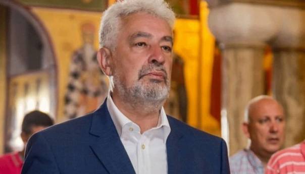 Krivokapić: Doći će do mirne predaje vlasti, uprkos pritiscima