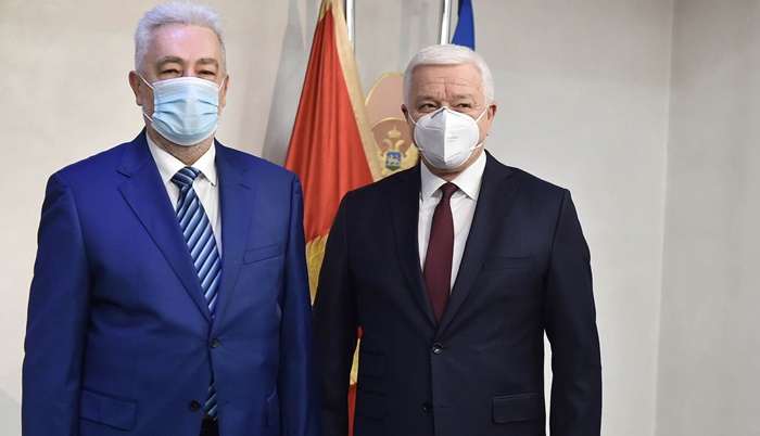 Krivokapić od Markovića preuzeo dužnost premijera