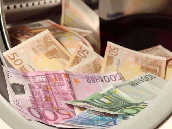 Krivotvorenje novca u 21. stoljeću: Od garaža do državnih operacija