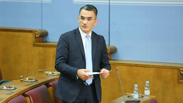 Kriza Vlade Crne Gore zbog negiranja genocida u Srebrenici