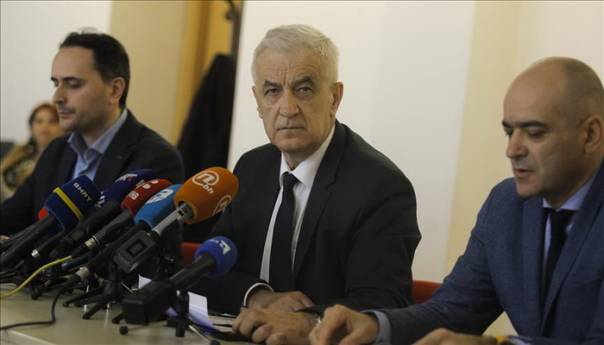 Krizni štab FMZ naložio obustavu nastave, kulturnih i sportskih događaja