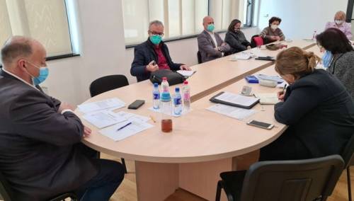 Krizni štab predložio zatvaranje kladionica, igraonica i nargla u ZDK