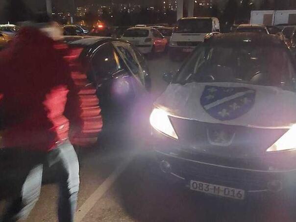 Kroz Zenicu prodefilovala vozila sa zastavama RBiH kao odgovor na neustavni 'dan RS-a'