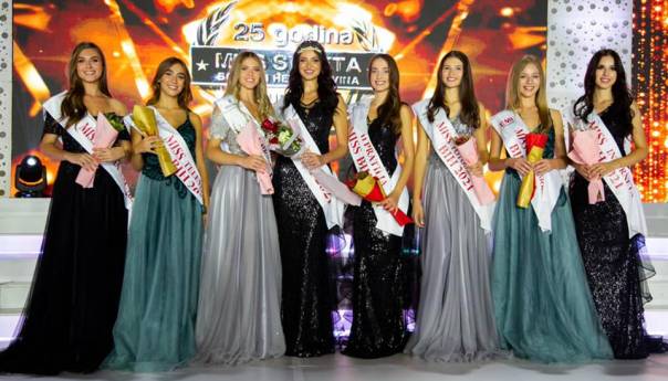 Krunu najljepše djevojke u BiH ponijela Adna Biber