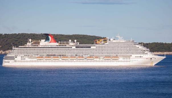 Kruzer "Carnival Breeze" s državljanima BiH uplovio u dubrovačku luku