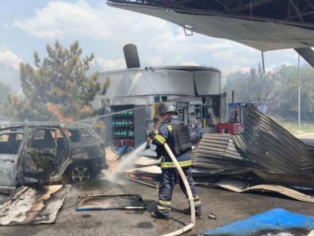 Krvavi napad na benzinsku pumpu: Najmanje troje mrtvih na jugoistoku Ukrajine