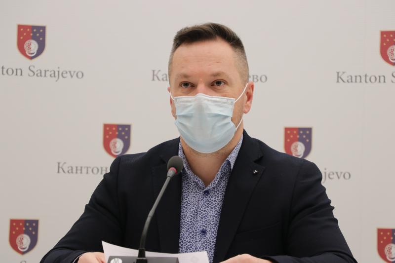 KS: 120 novozaraženih koronavirusom, pet umrlih