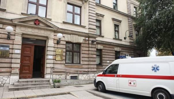 KS: Na raspolaganju 5.400 trećih doza vakcine Moderna